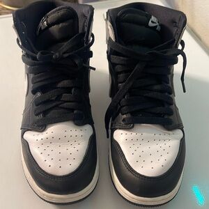 Jordan 1 Black and White